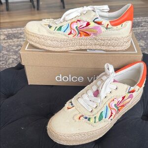 Dolce Vita Women's Embroidered Canvas Sneakers - Cream and Orange